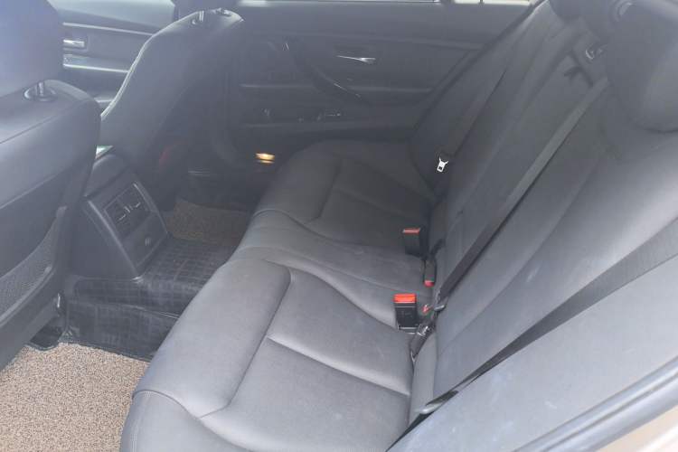 Used BMW 3 Series 2017 320Li Fashion Model Left Rear Seat