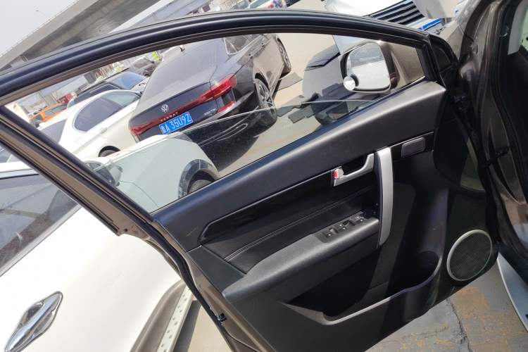 Used Chevrolet Captiva 2017 2.4L Two-Wheel Drive Luxury Edition 7 Seats