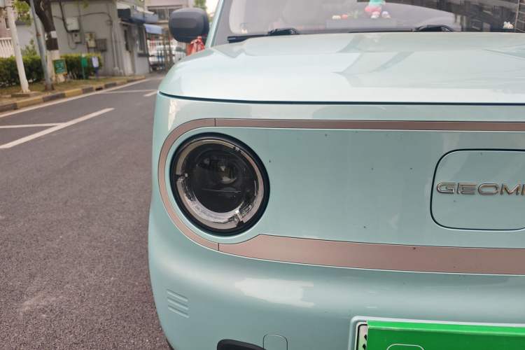 Used Geely Galaxy Panda 2023 Panda Mini 200km Endurance Bear
