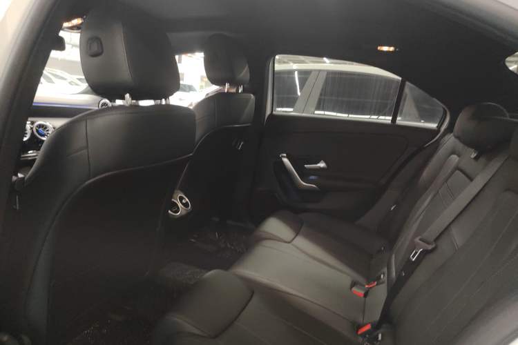 Used Mercedes-Benz A-Class 2022 Restyled A 200 L Sport Sedan Fashion Version