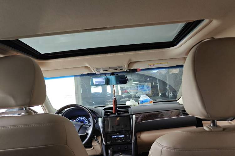 Used Toyota Camry 2016 2.0G 10th Anniversary Leading Edition Headliner