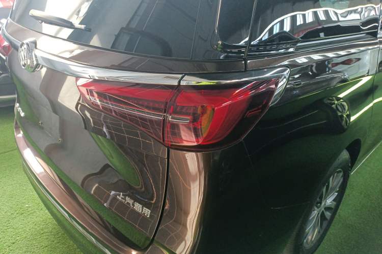 Used Buick GL8 2021 ES Land Cruiser 653T Luxury Edition