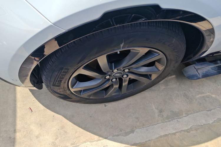 Used Land Rover Discovery 2021 360 PS R-Dynamic S