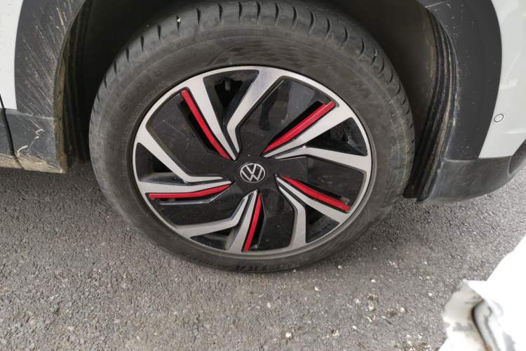 Used Volkswagen Tharu 2023 300TSI Two-Wheel-Drive Moon Luxury Edition
