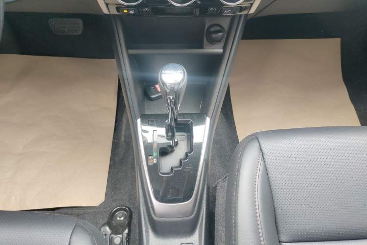 Used Toyota YARiS L Zhi Xuan 2022 X-Trail 1.5L CVT Luxury PLUS Edition