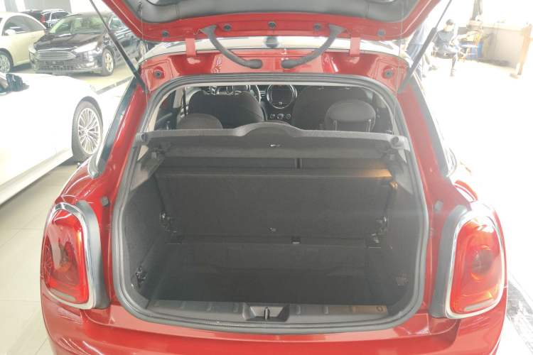 Used MINI 2015 1.5T COOPER Fun Five-Door Edition
