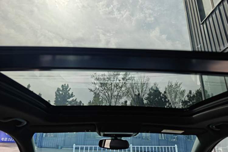 Used Cadillac XT4 2021 28T Two-Wheel Drive Leading Version
