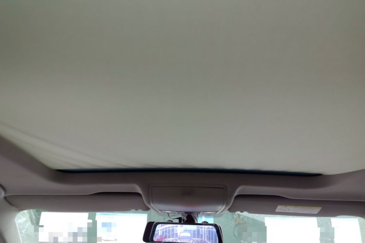 Used Volkswagen Tiguan L 2019 Updated Version 330TSI Automatic Two-Wheel Drive Panoramic Comfort Edition China VI Standard Headliner