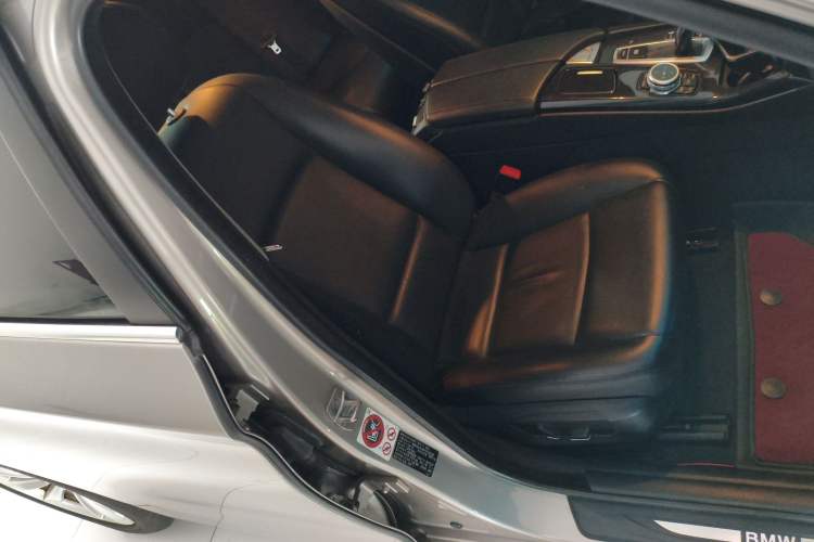 Used BMW 5 Series 2014 520i Elegant Edition