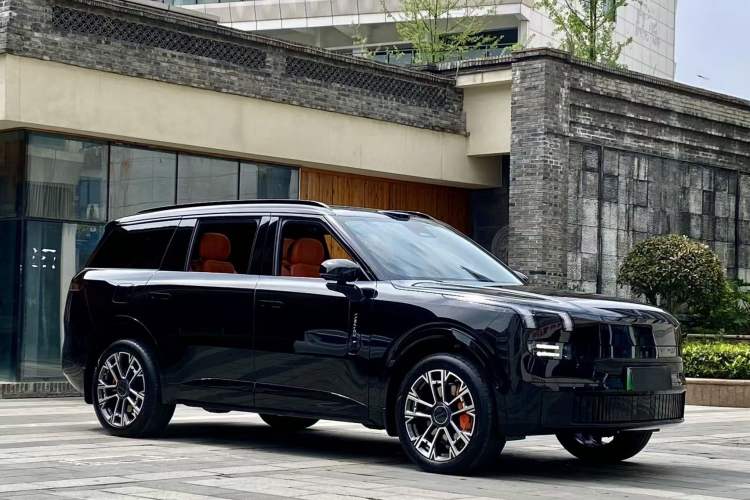 Used Lynk & Co 900 2025 1.5T Ultra Exterior 1