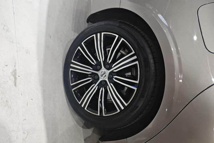 Used Volvo V60 2020 T5 Zhiyuan Luxury Edition
