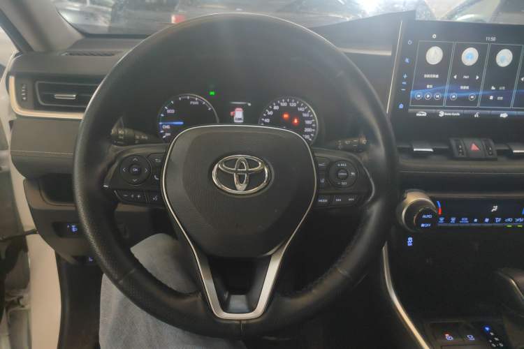 Used Toyota Wildlander 2021 Dual-Motor 2.5L E-CVT Four-Wheel Drive Luxury Edition
