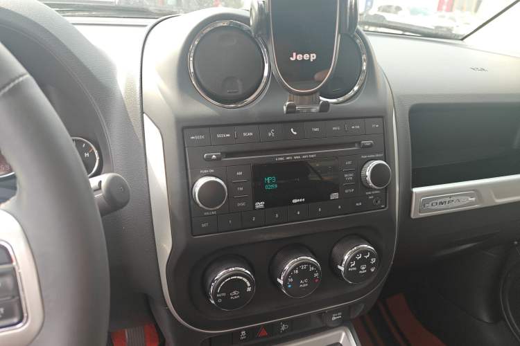Used Jeep Compass 2014 Revised Version 2.4L Four-Wheel Drive Comfort Edition
