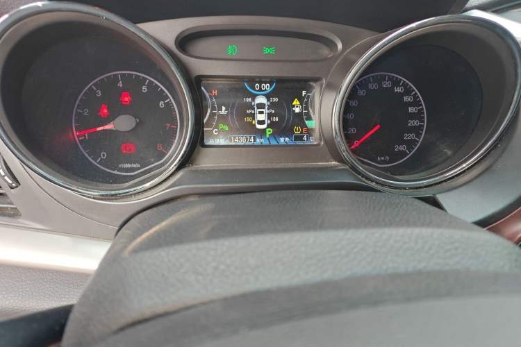 Used BYD G5 2014 1.5TID Automatic Flagship Model