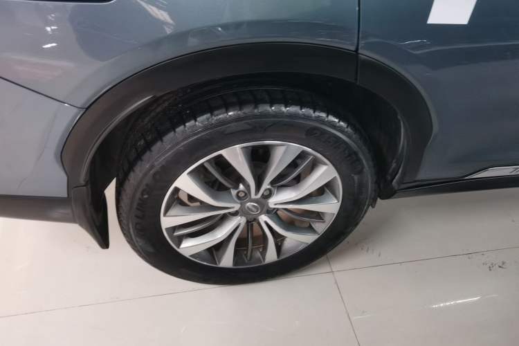 Used GAC Trumpchi GS8 2017 320T Two-Wheel Drive Luxury Smart Connectivity Version (7 Seats)
