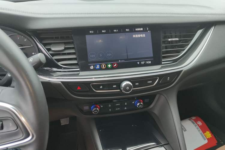 Used Buick Regal 2020 552T Luxury Version Audio And AC Panel