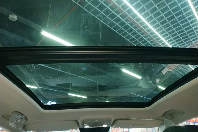 Used Hongqi HS5 2025 2.0T Two-Wheel Drive Flagship Pro Edition