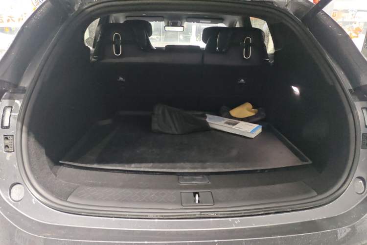 Used Avatr 07 2024 Pro+ Range-Extended Edition Trunk