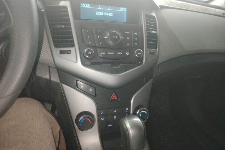 Used Chevrolet Cruze 2014 1.6L SL Millionth Anniversary Edition AT Audio And AC Panel