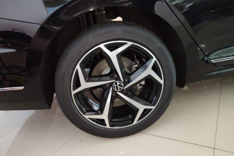 Used Volkswagen Passat 2026 Model, Outstanding 380TSI Xingkong Longteng Edition