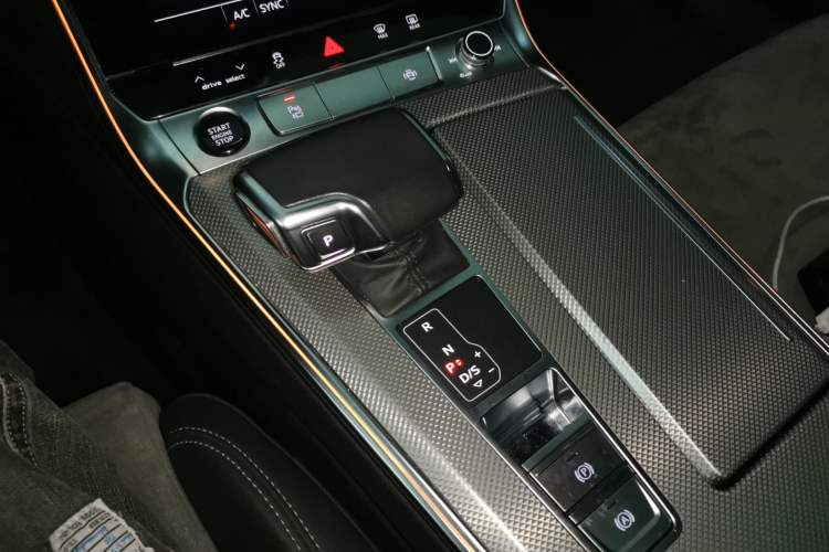 Used Audi A6L 2023 40 TFSI Luxury Dynamic Model Gear Lever