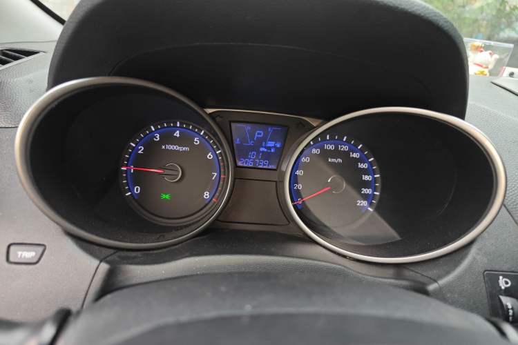 Used Hyundai ix35 2013 2.0L Automatic Two-Wheel Drive Smart GLS China IV Standard
