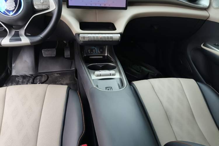 Used BYD Dolphin 2023 420 km Fashion Edition
