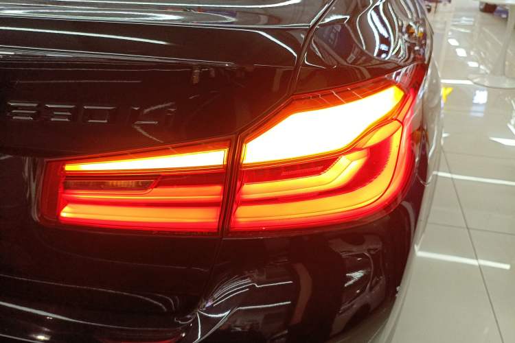 Used BMW 5 Series 2020 525Li Luxury Package Right Rear Taillight