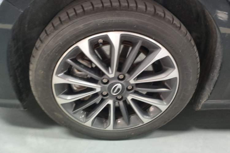 Used GAC Trumpchi EMPOW 2023 Shadow Leopard H High-Energy Hybrid Edition Left Front Wheel Hub