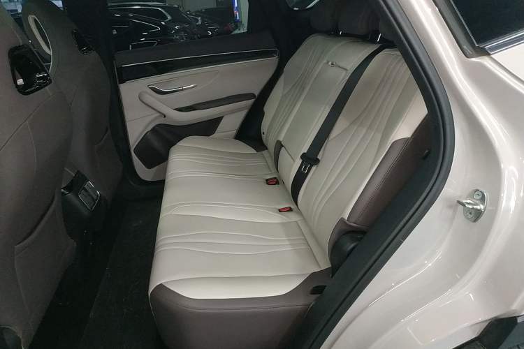 Used BYD Song PLUS New Energy 2025 DM-i Intelligent Driving 112KM Prestige Model