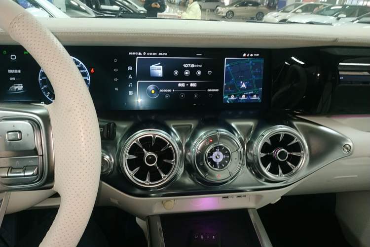 Used Cyberspace Tank 300 2021 2.0T Cyber Tank