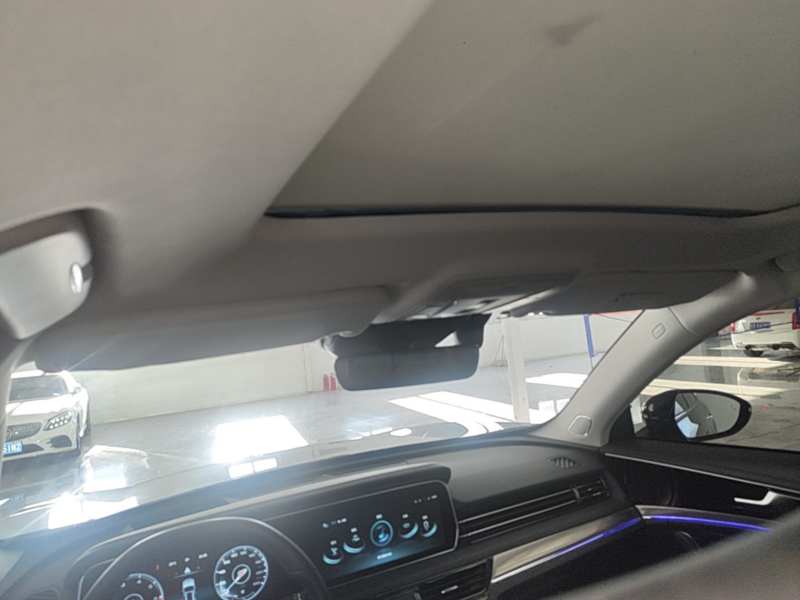 Used Hongqi HS5 2022 Facelifted Version 2.0T Smart Connect Flagship All-Wheel-Drive Edition — 17