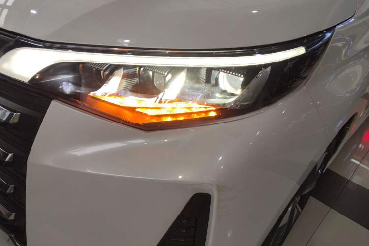 Used GAC Trumpchi M6 2023 PRO 270T DCT Luxury Edition Left Front Headlight