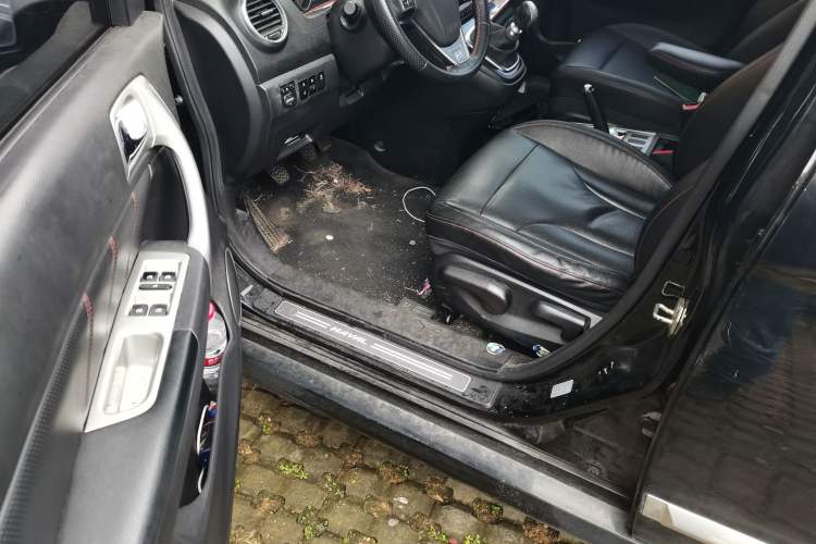 Used Haval H6 2015 Upgraded Model 1.5T Manual Two-Wheel Drive Elite Version