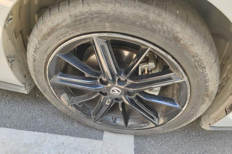 Used CHANGAN UNI-V 2022 1.5T Prestige Version