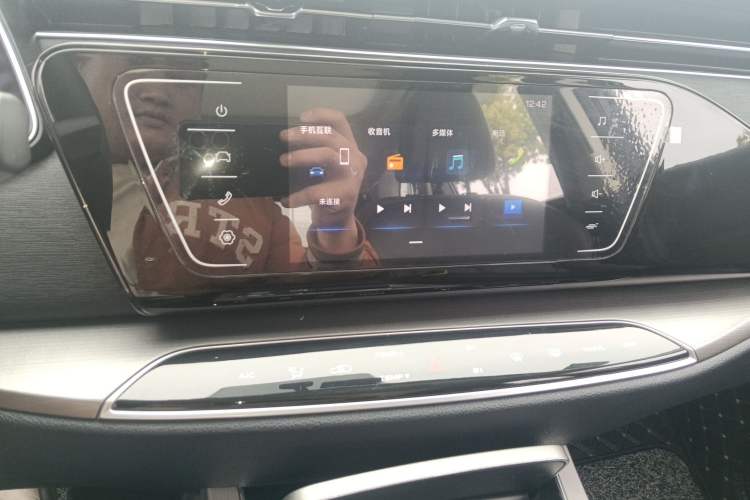 Used CHANGAN OSHAN X7 2020 1.5T Automatic Luxury Version Audio And AC Panel