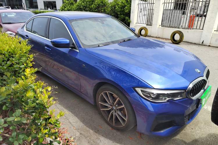 Used BMW 3 Series 2021 325Li M Sport Package Front Right 45 Deg