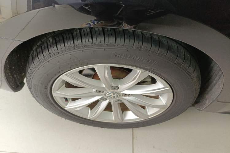 Used Volkswagen Passat 2017 330TSI DSG Luxury Edition Right Rear Wheel Hub