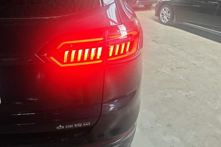 Used Chery Tiggo 8 PLUS 2022 Kunpeng Edition 390TGDI DCT Luxury Version Right Rear Taillight