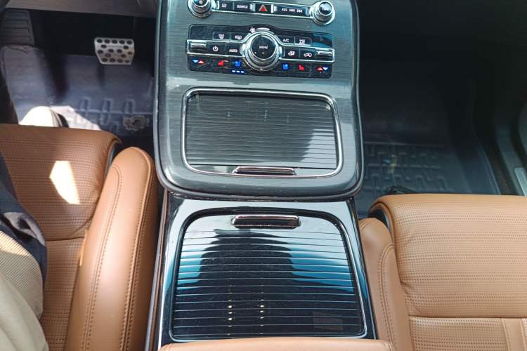 Used Lincoln Nautilus 2021 2.7T Four-Wheel Drive Prestige Edition Gear Lever