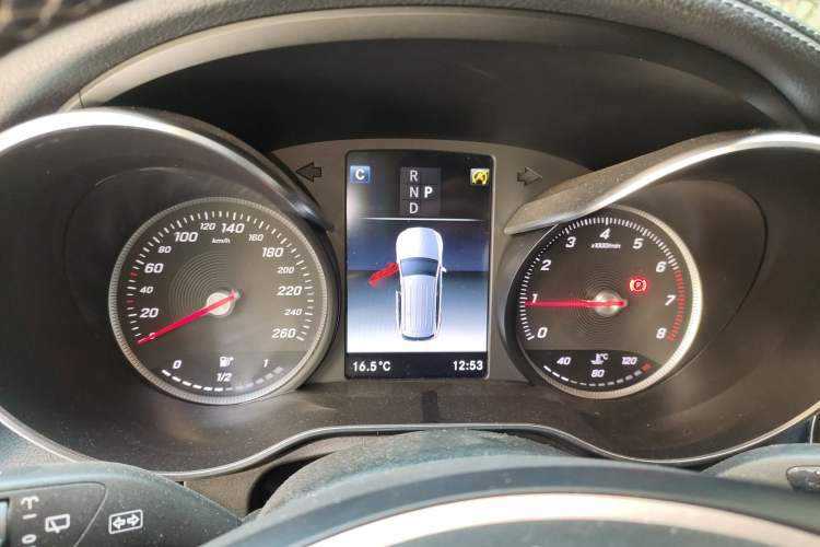 Used Mercedes-Benz GLC 2019 GLC 300 L 4MATIC Dynamic Model