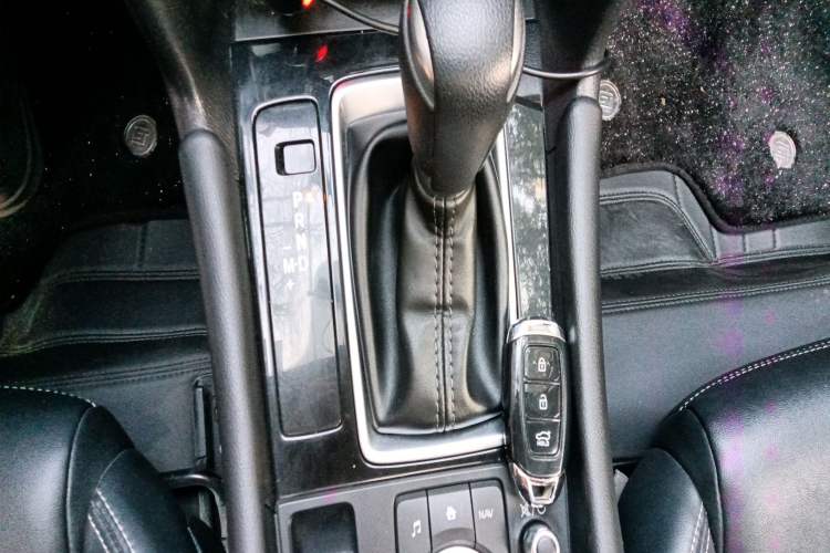 Used Mazda Mazda 3 Axela 2019 Cloud-Controlled Version Sedan 1.5L Automatic Luxury Trim China V Standard
