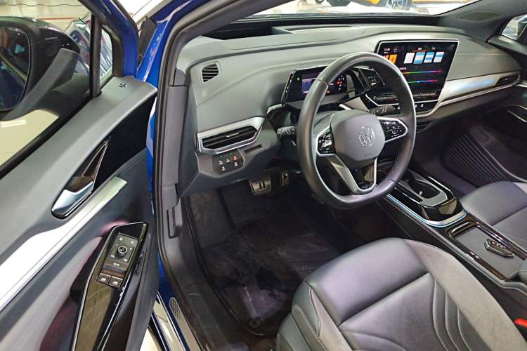 Used Volkswagen ID.4 CROZZ 2024 PRO Model Driver Seat