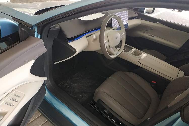 Used Deepal L07 2025 230 Ultra Qiankun Intelligent Driving ADS SE Range-Extended Version