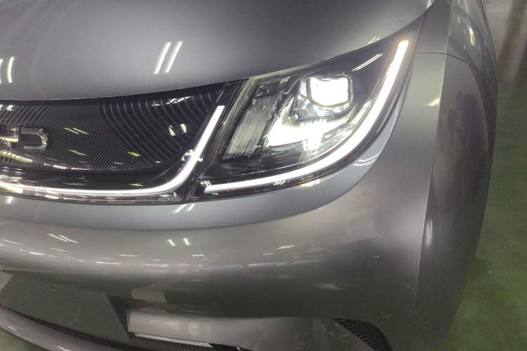 Used BYD Dolphin 2023 420 km Fashion Edition

