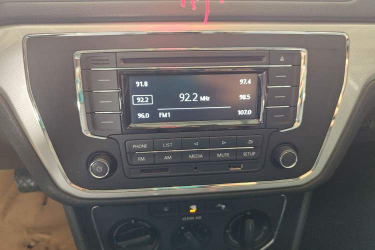 Used Volkswagen Gran Lavida 2015 1.6L Automatic Comfort Edition
