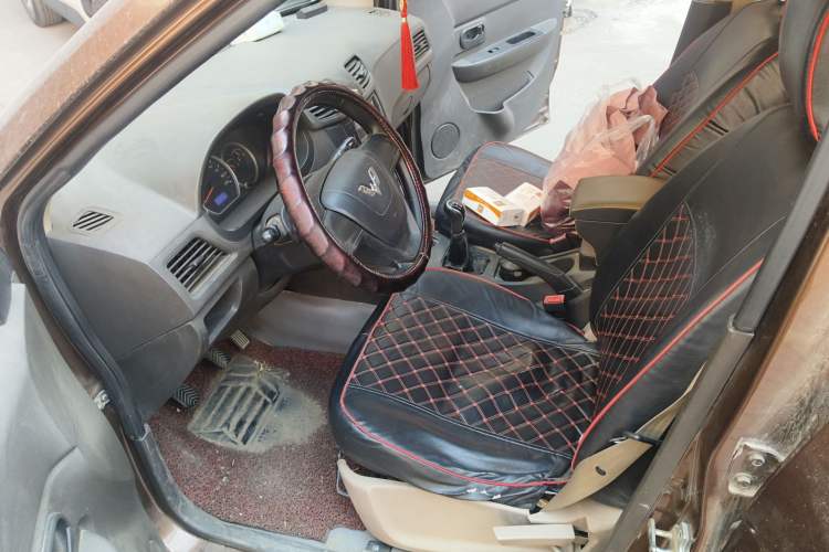 Used Wuling Hongguang 2015 1.5L S1 Standard China V-Emission Standards
