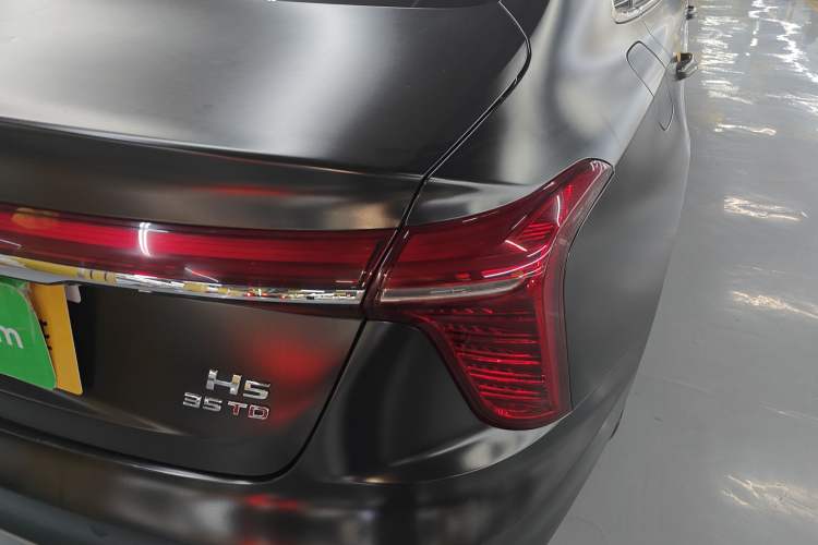 Used Hongqi H5 2024 1.5T DCT Smart Connect Flagship Edition
