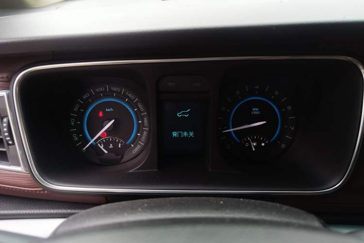 Used Buick GL8 2015 2.4L Luxury Business Premium Edition Instrument Cluster