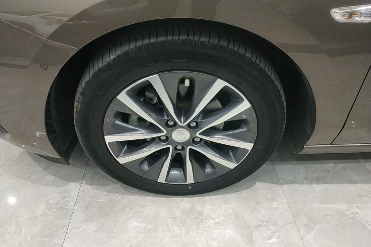 Used Buick GL6 2021 323T Mild Hybrid Connect Prestige Model
